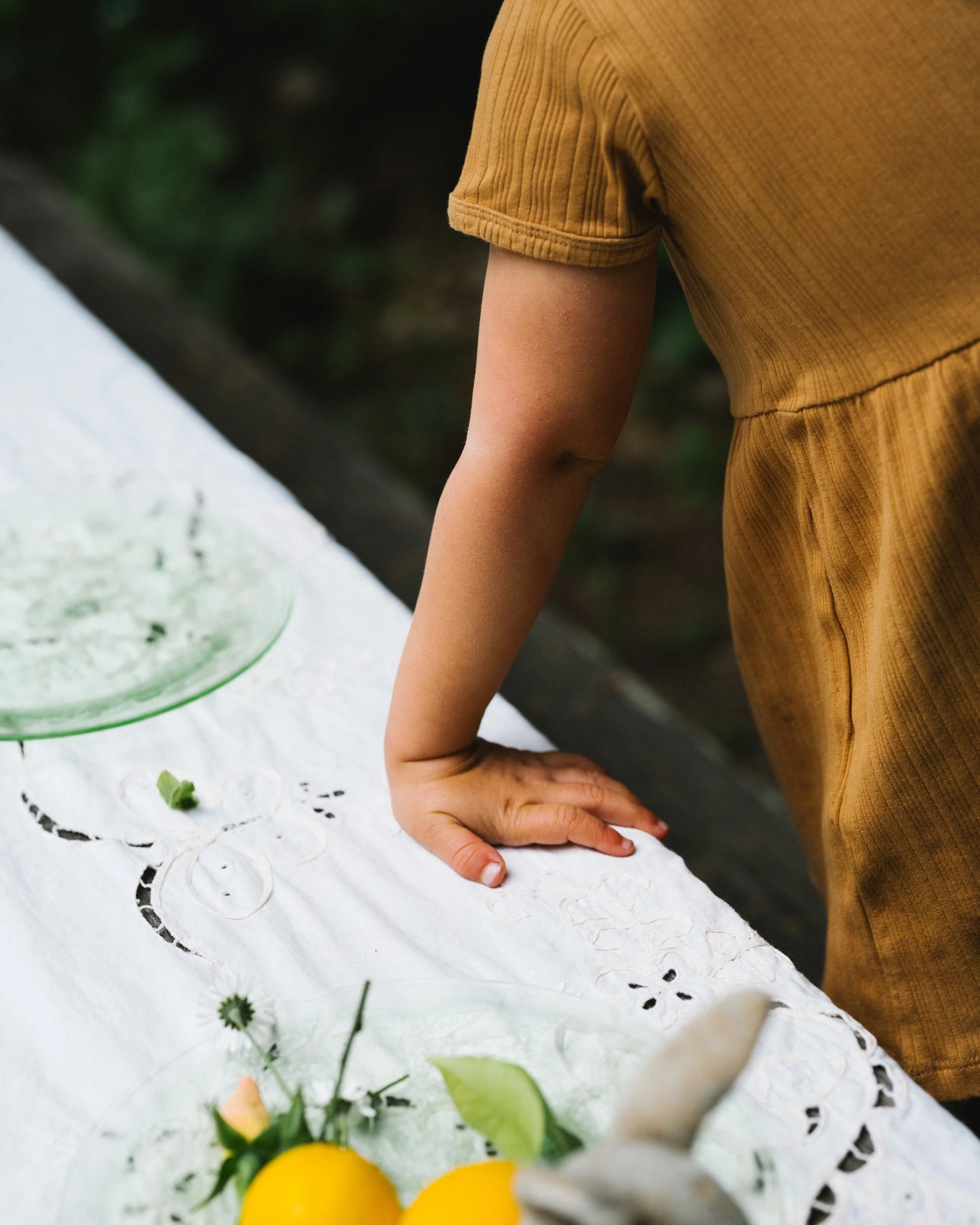 Emily_Foraging -136.jpg