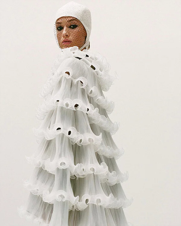 hbz-carine-roitfeld-bridal-03-1553793008.jpg