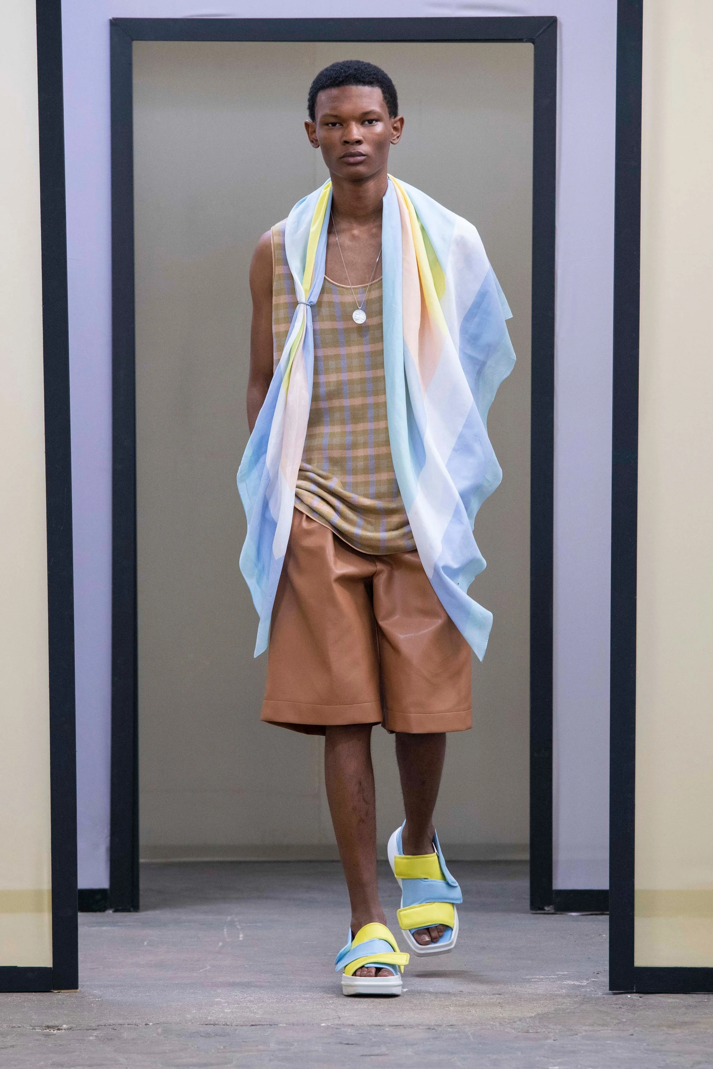 00007-Maison-Kitsune-RTW-Spring-2020-credit-Shoji-Fujii.jpg