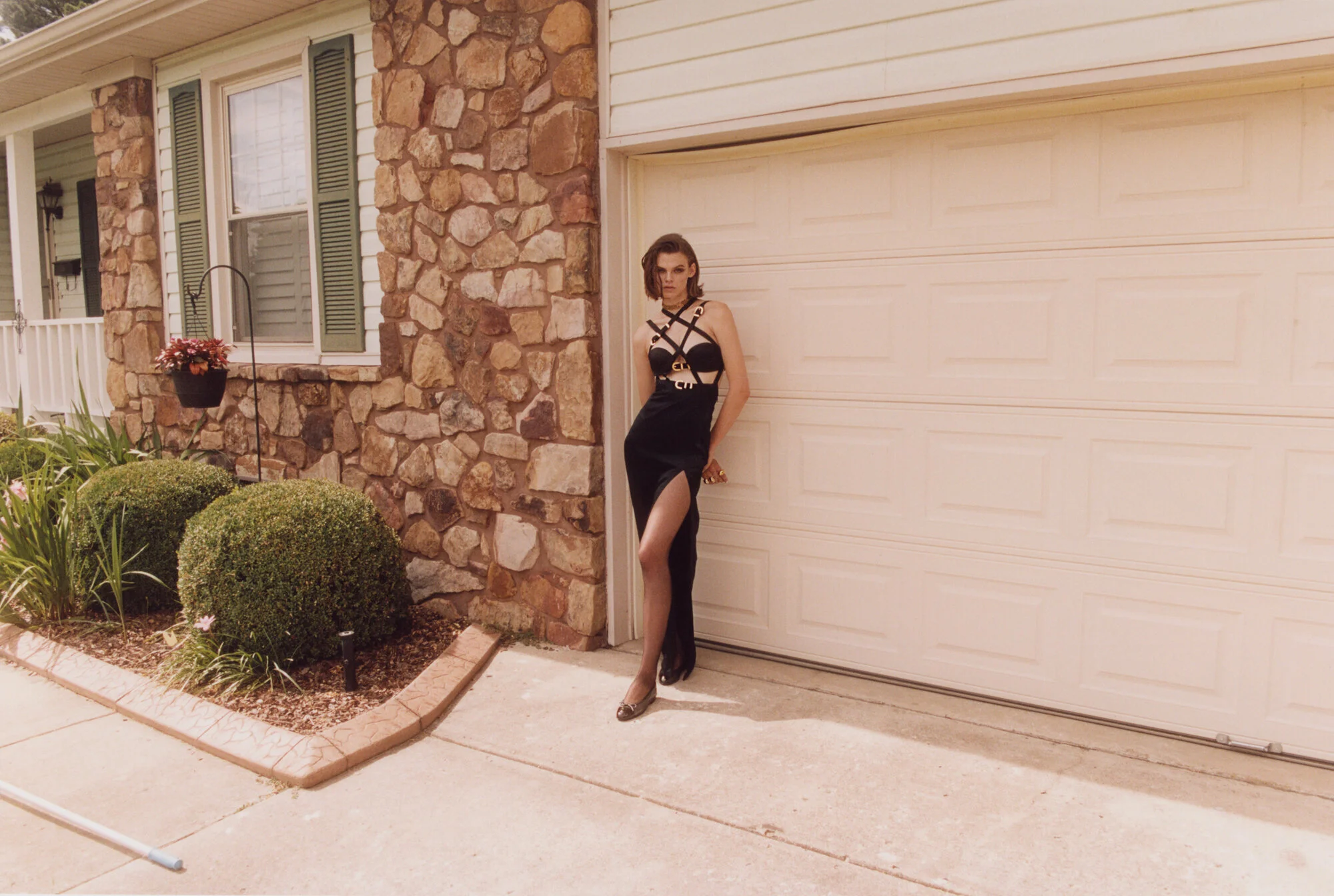 CR_LOCKETT013_GARAGE DOOR 01.jpg