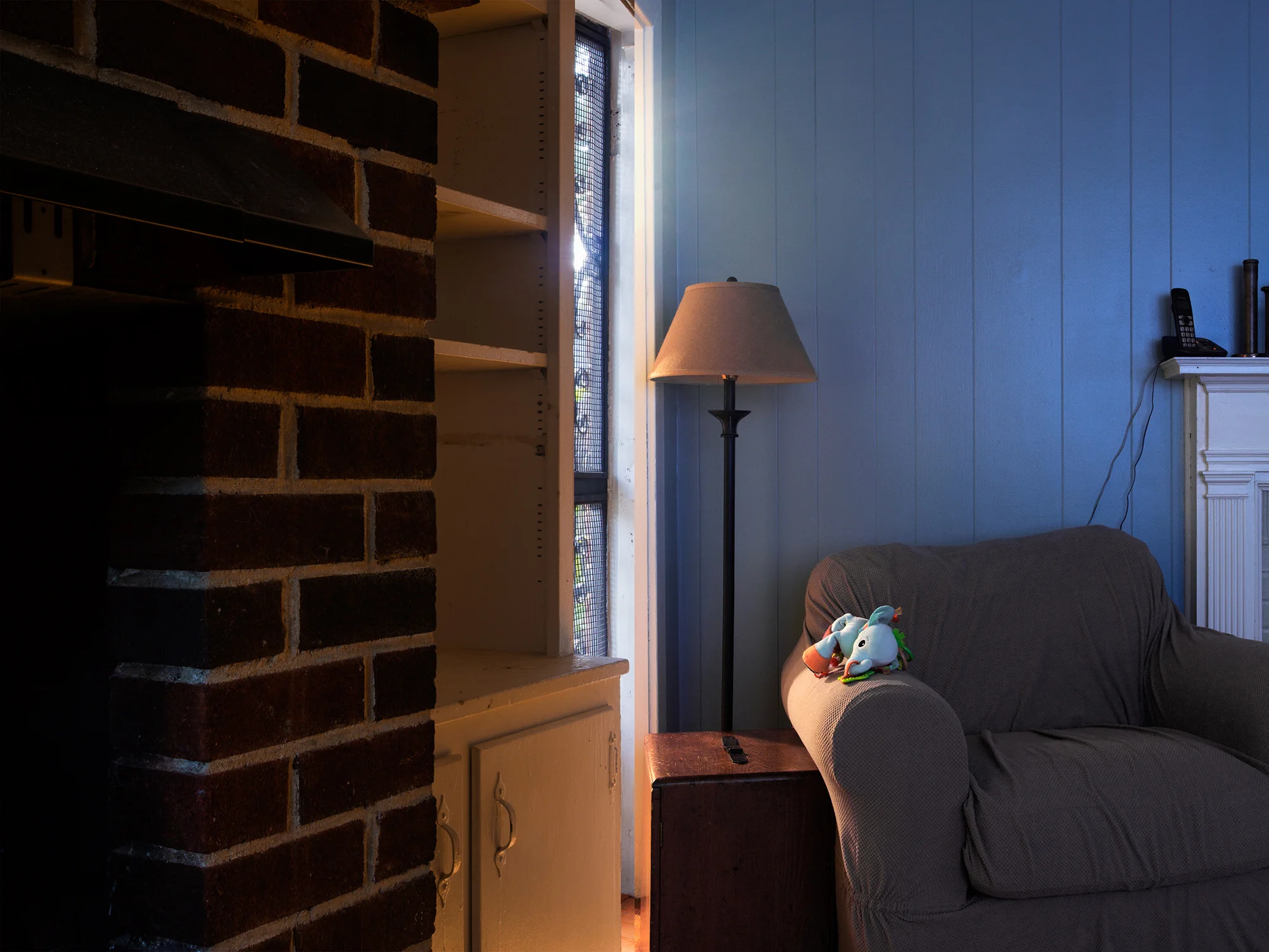 living_room_chair.jpg