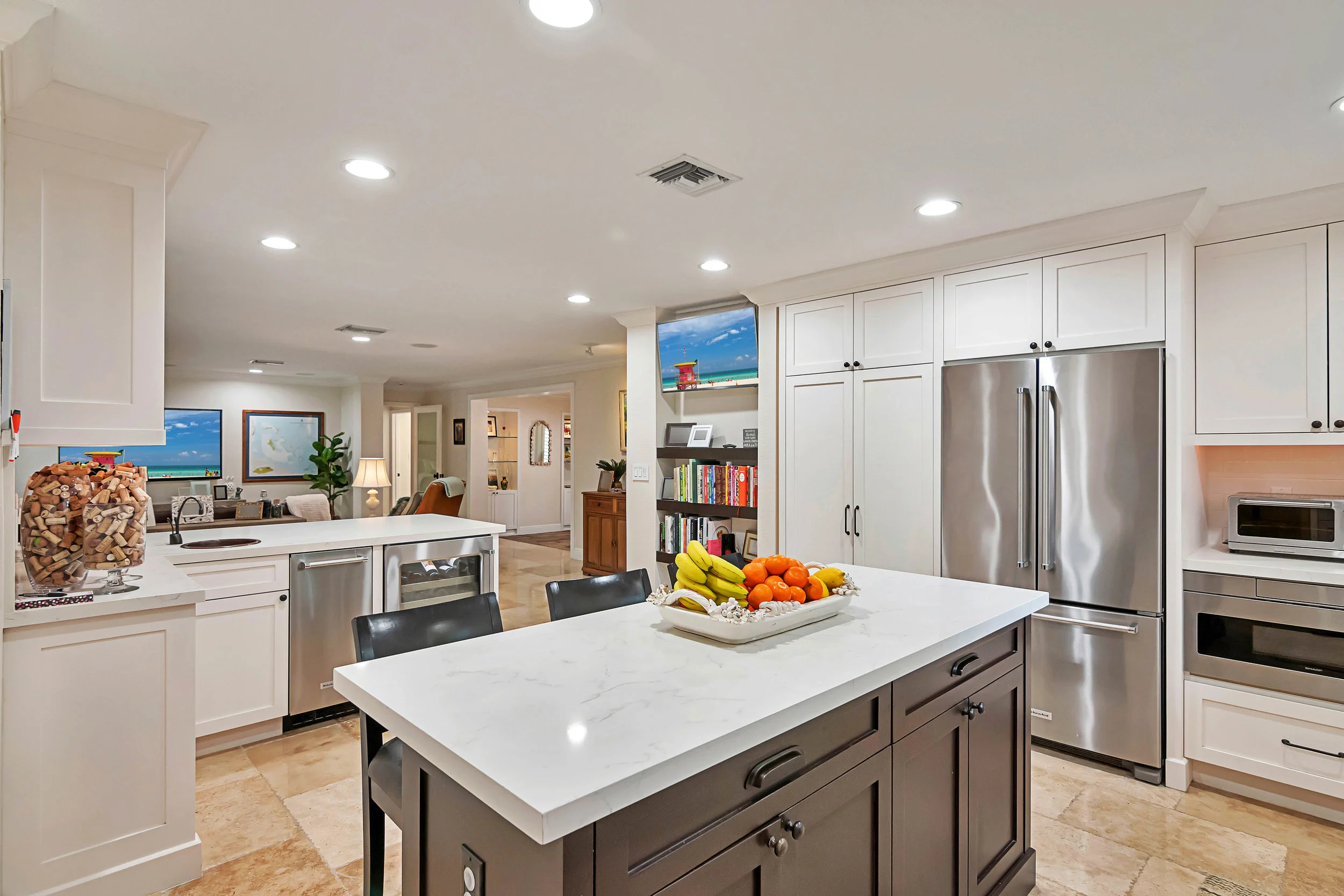 6450 kitchen3.jpg