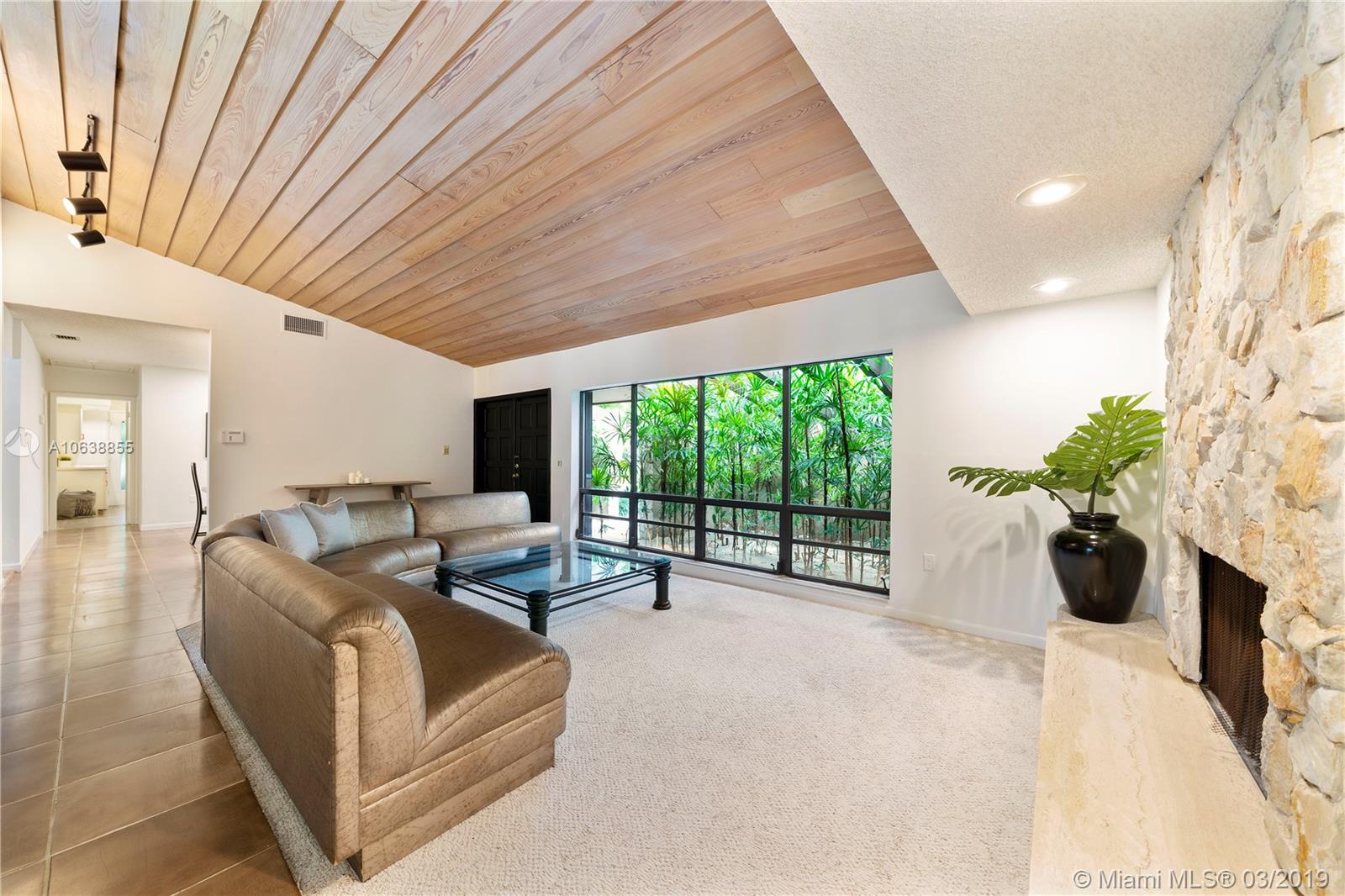 6460 Chapman Field Dr