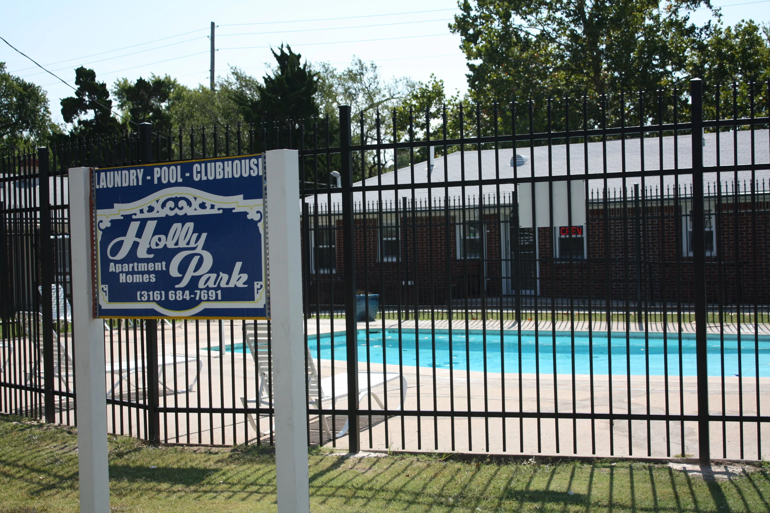 Contact Us — Holly Park Apartment Homes