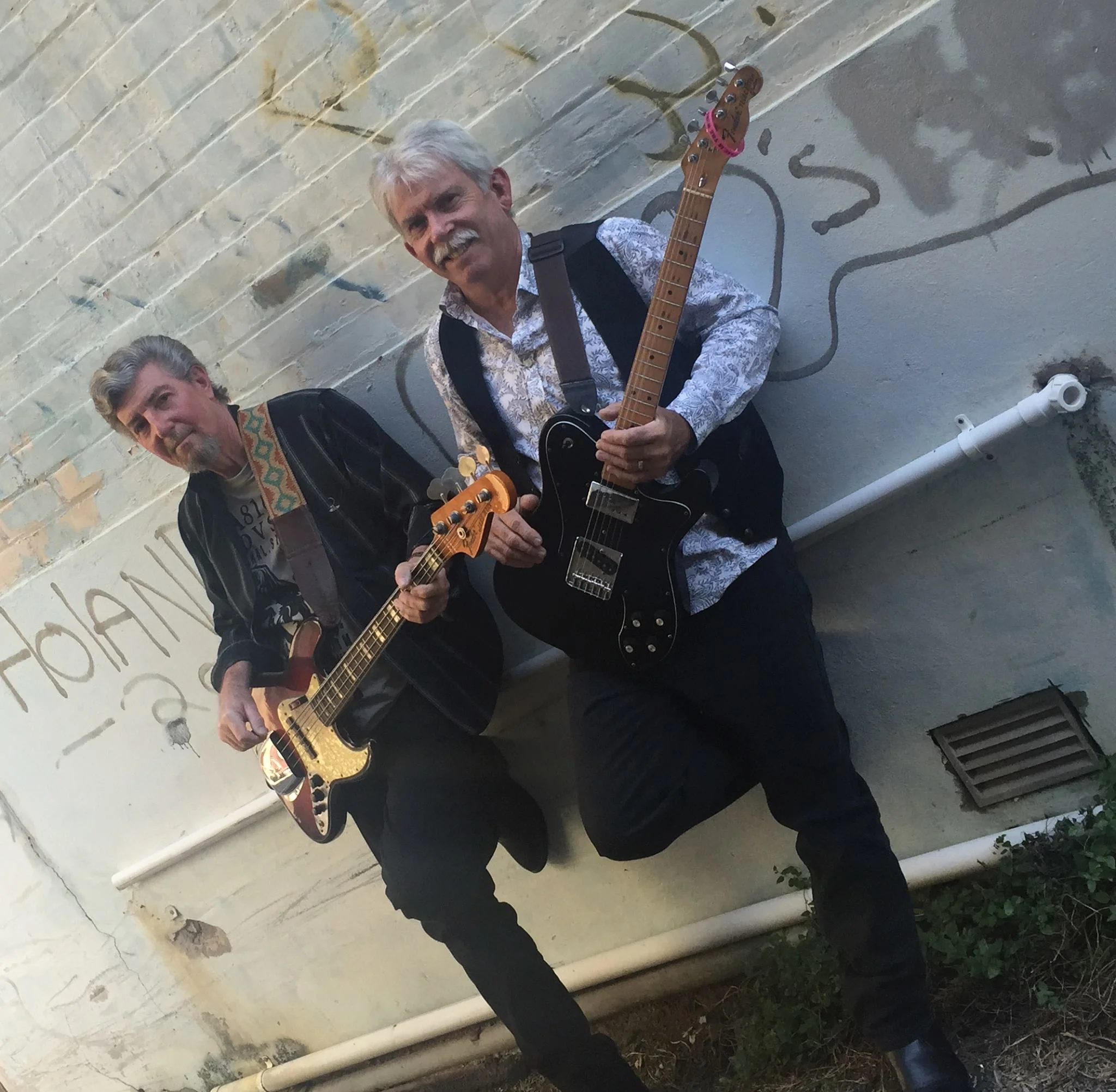 Two artists, one name,  playing hits old and new: meet Gaz 'n' Gazz