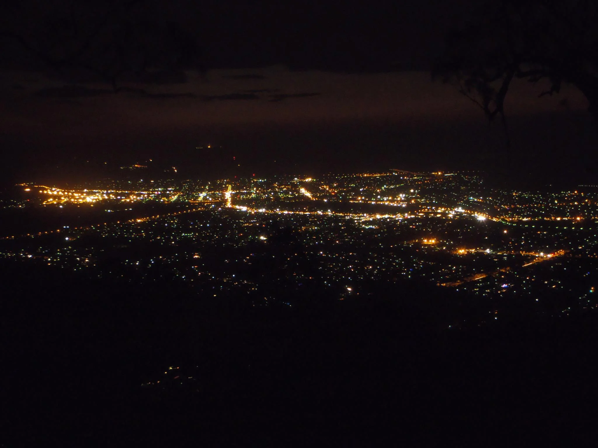 Rockhampton by night, by Kriscmay on Wikimedia Commons, used under CC licence 3.0 ASA.