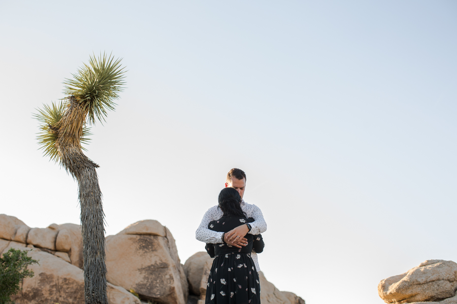 bohemian_joshua_tree_enagagement_session-11.jpg