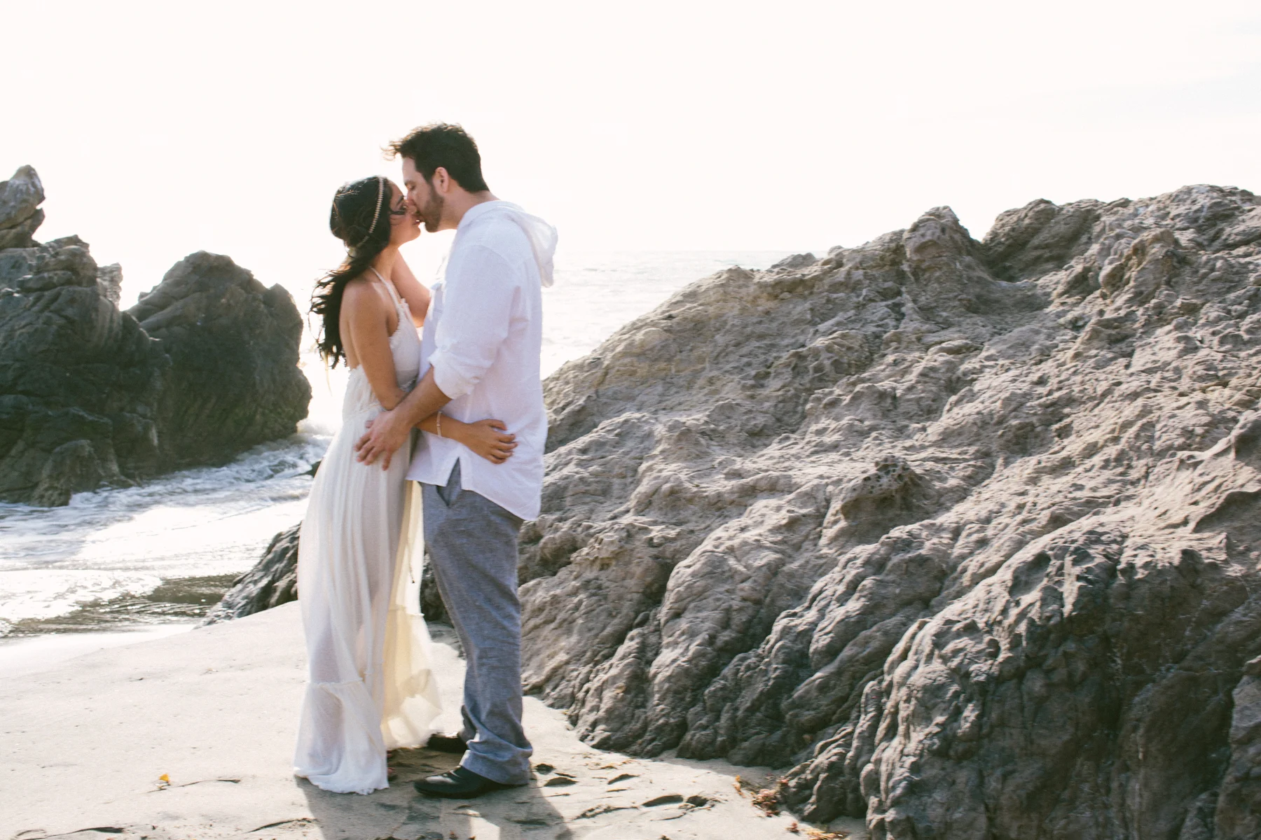 emotive_malibu_enagagement_session-1.jpg