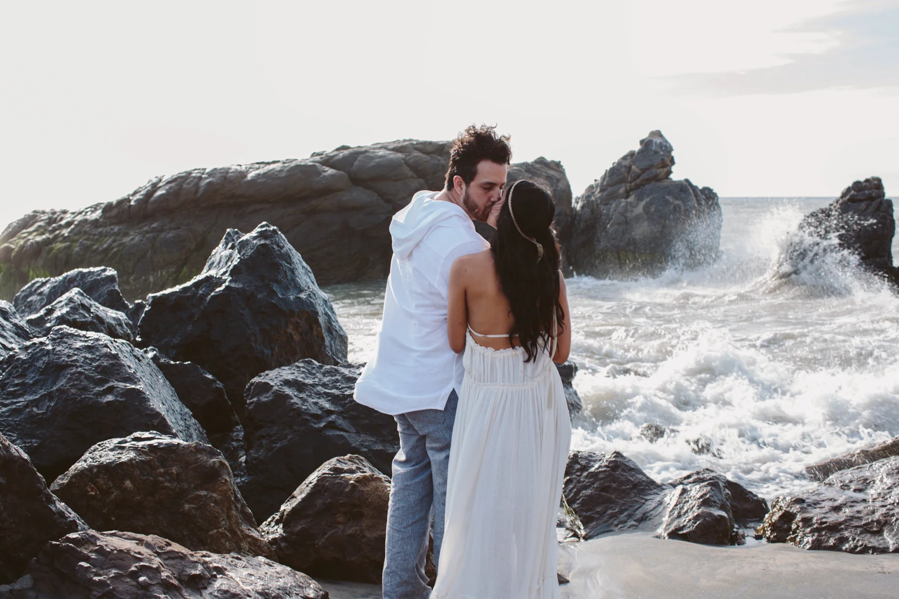 emotive_malibu_enagagement_session-7.jpg