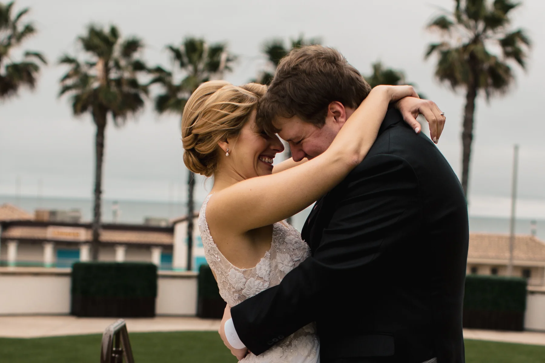 emotive_huntington_beach_wedding_theargusimage-1-4.jpg