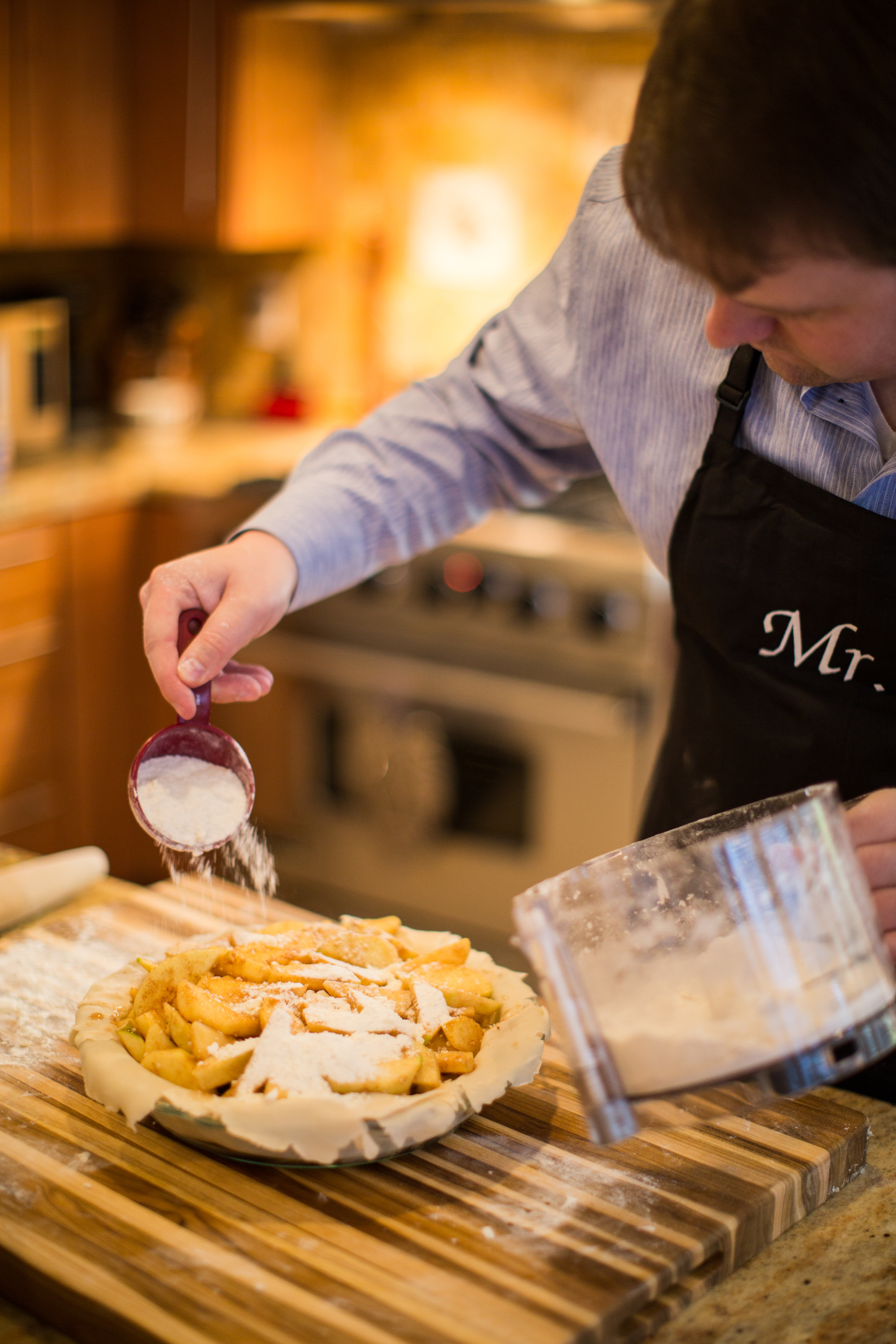 17-baking_engagement_session_the_argus_image.jpg