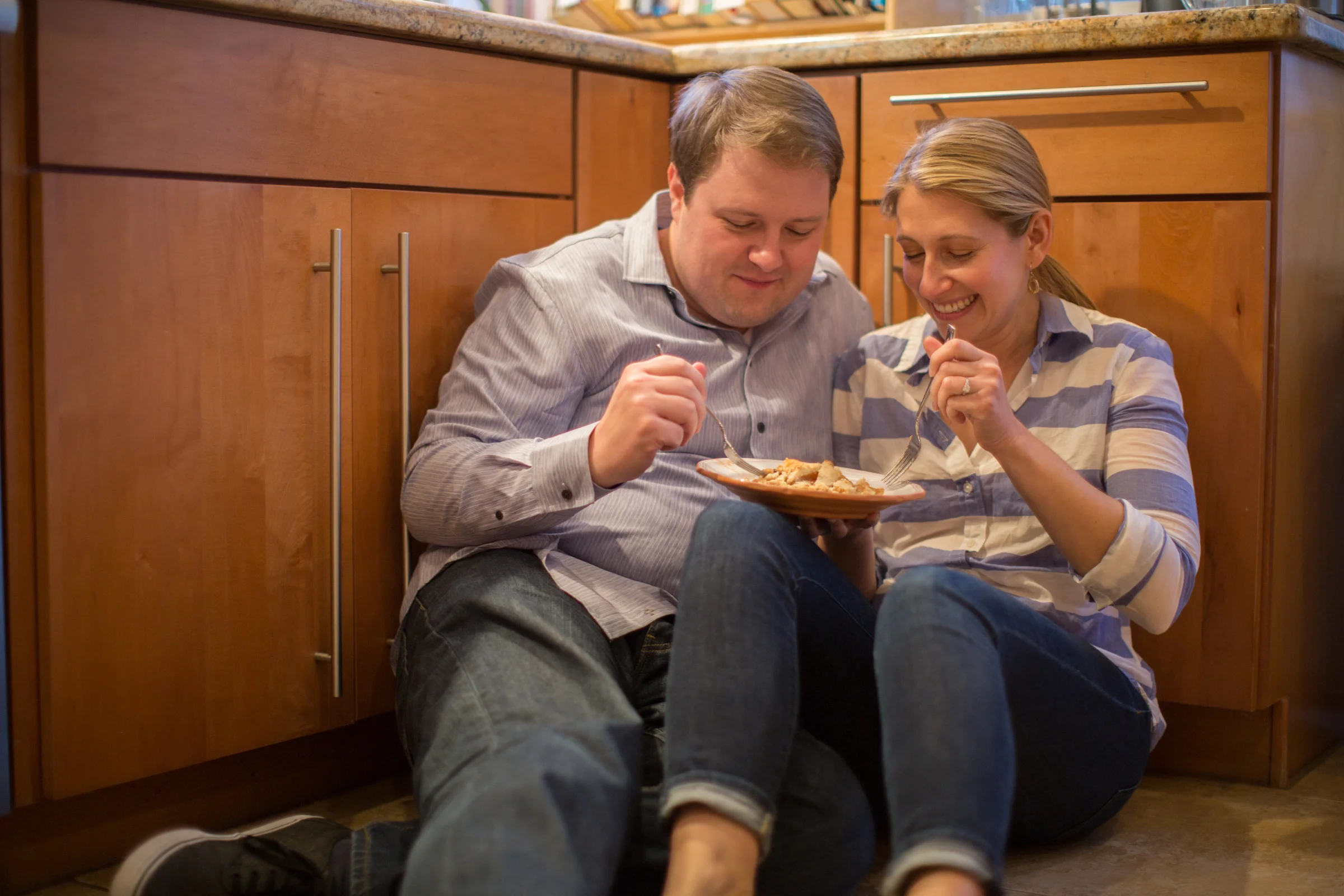 25-baking_engagement_session_the_argus_image.jpg