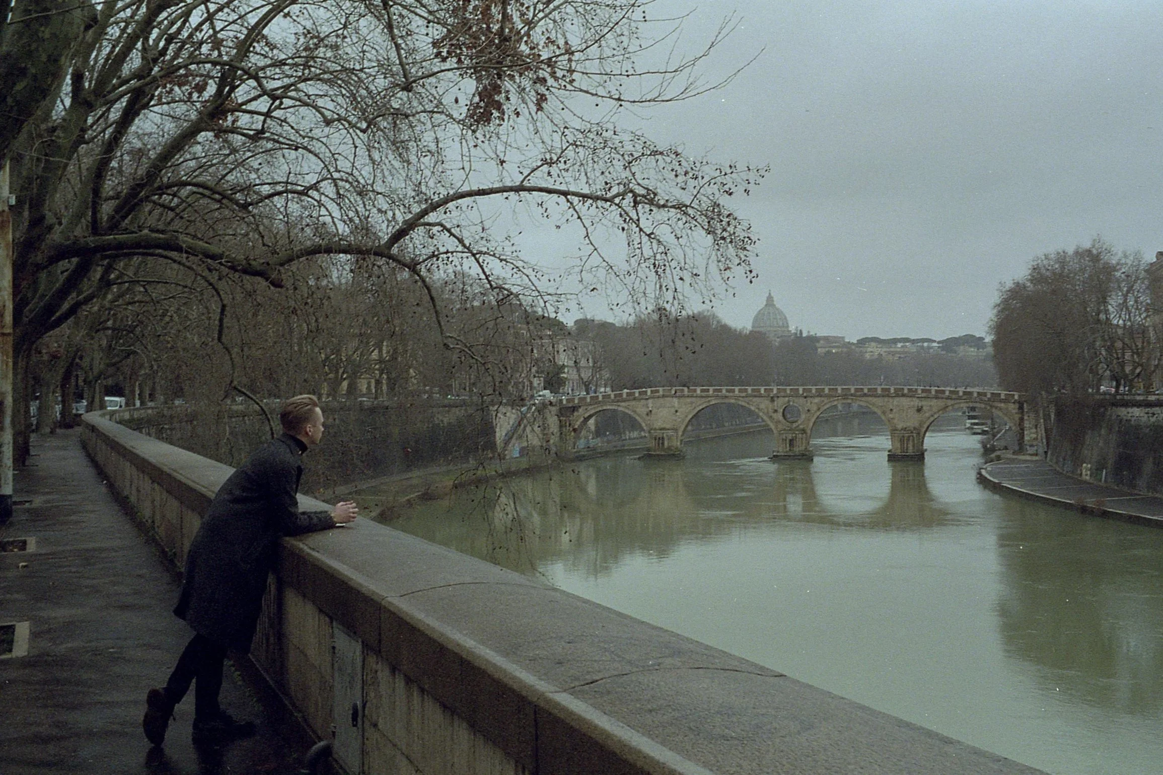 Erik and the river Tiber, January 31 2019 (Agfa Apotar,  35mm Kodak Portra 800) (Copy)