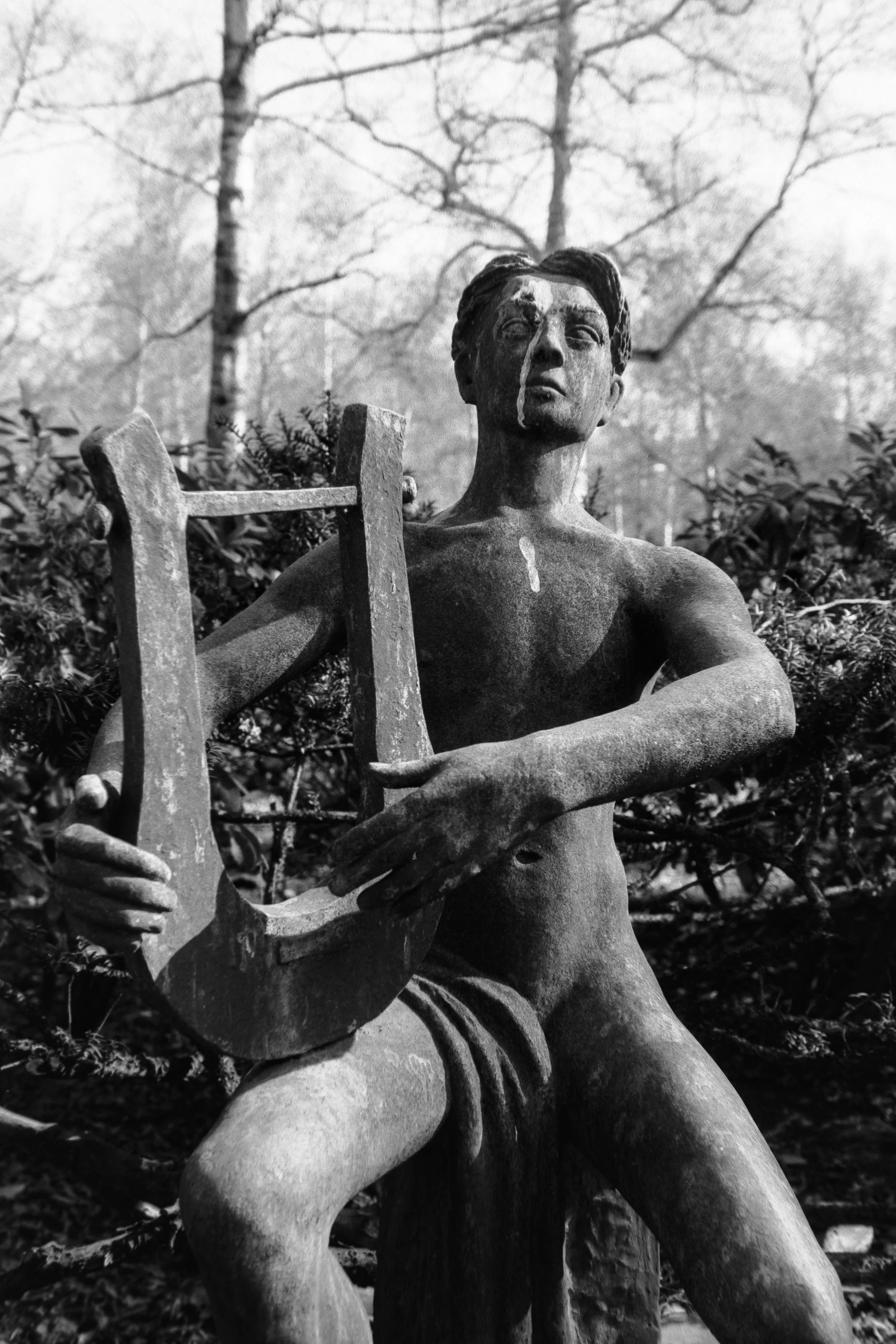 Statue, April 20 2026 (Canon FTb, Kentmere 200)