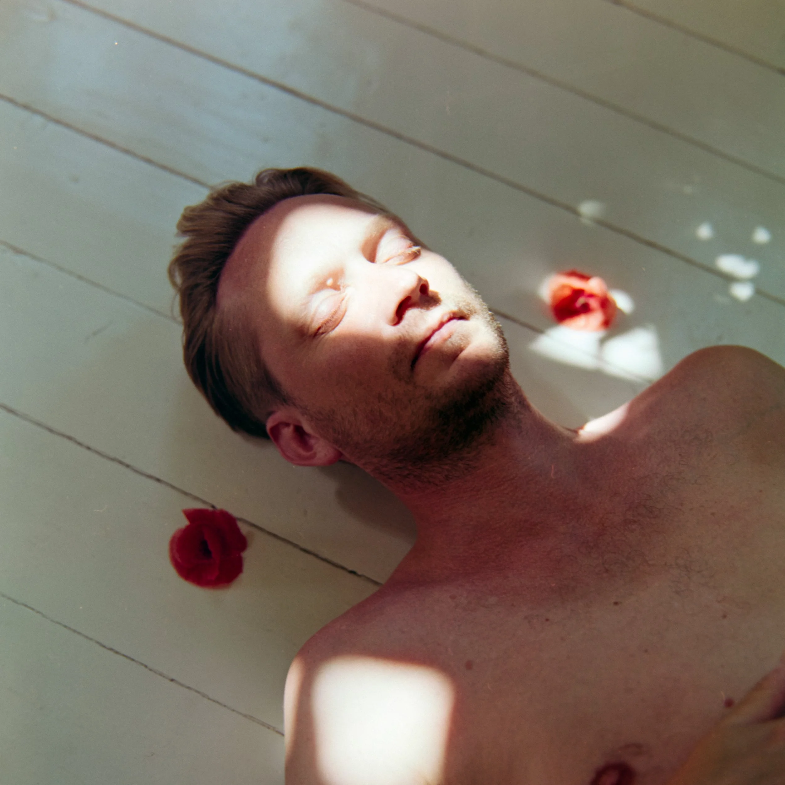 MEDIUM FORMAT (COLOR)