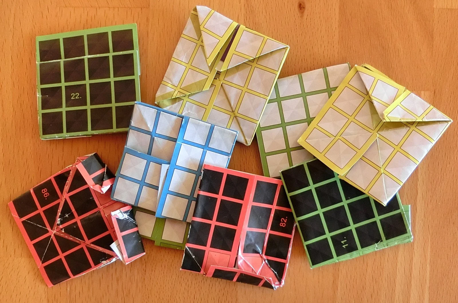 Manifold An Origami Puzzle Game Games For Young Minds