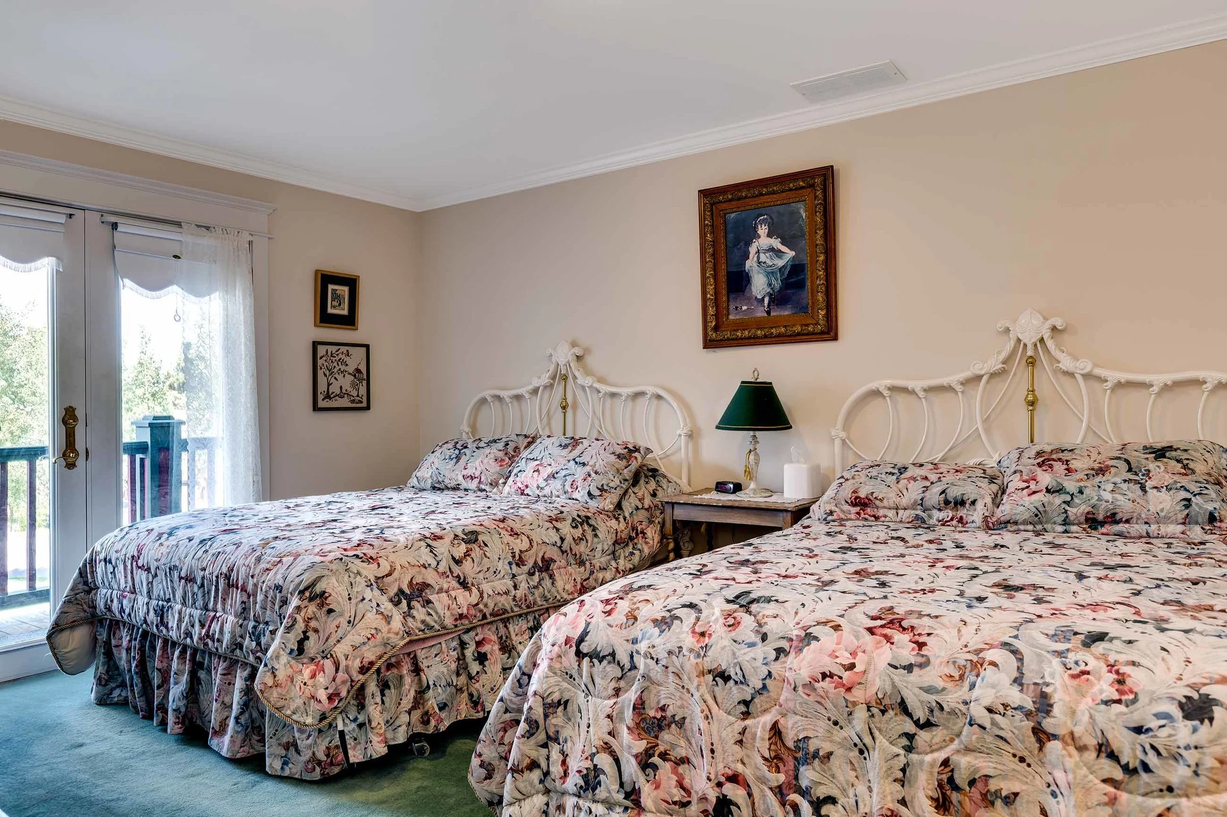 Bedroom - Mid Level
