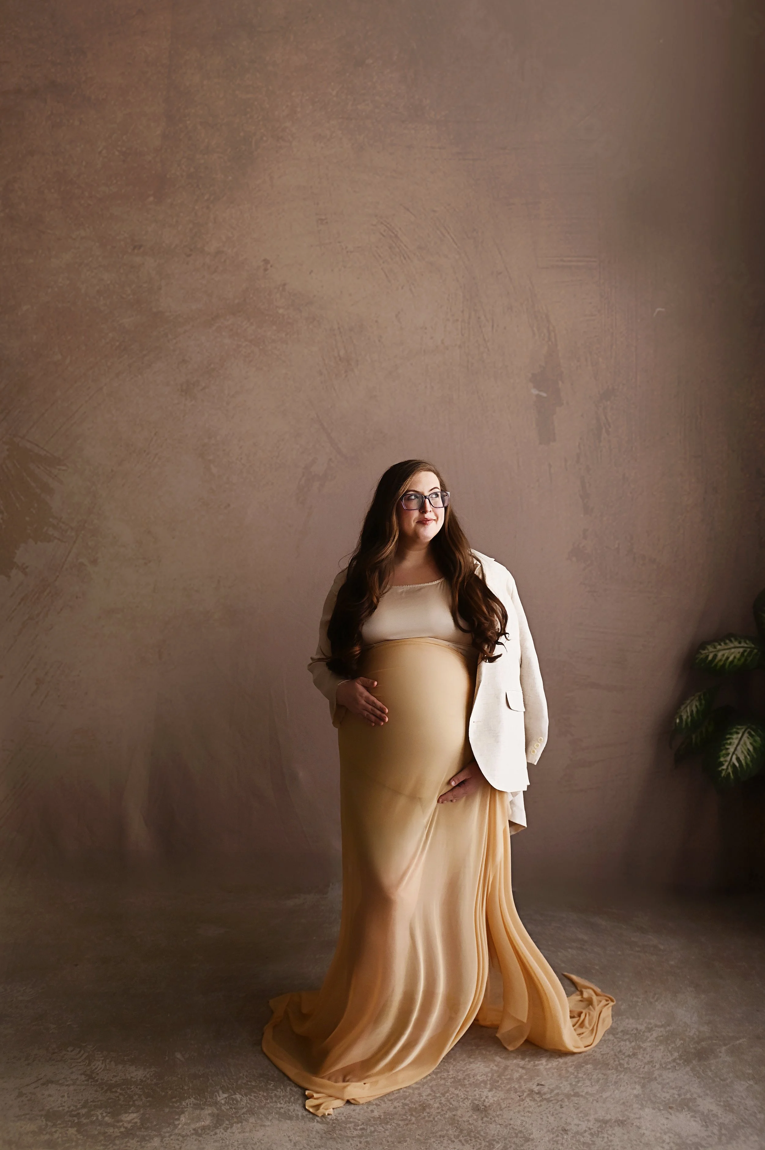 Elegant Studio Maternity Photography in Shreveport Louisiana | Fine Art Pregnancy Portraits