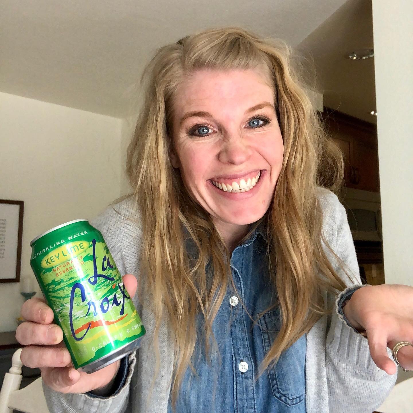 No one has pinched me yet!🍀

I forgot to wear green today, so I'll just be carrying this @lacroixwater can around with me 😜

I know there are some big opinions out there on LaCroix. Are you a fan? 

I try to stay away from sugary drinks and sparkli