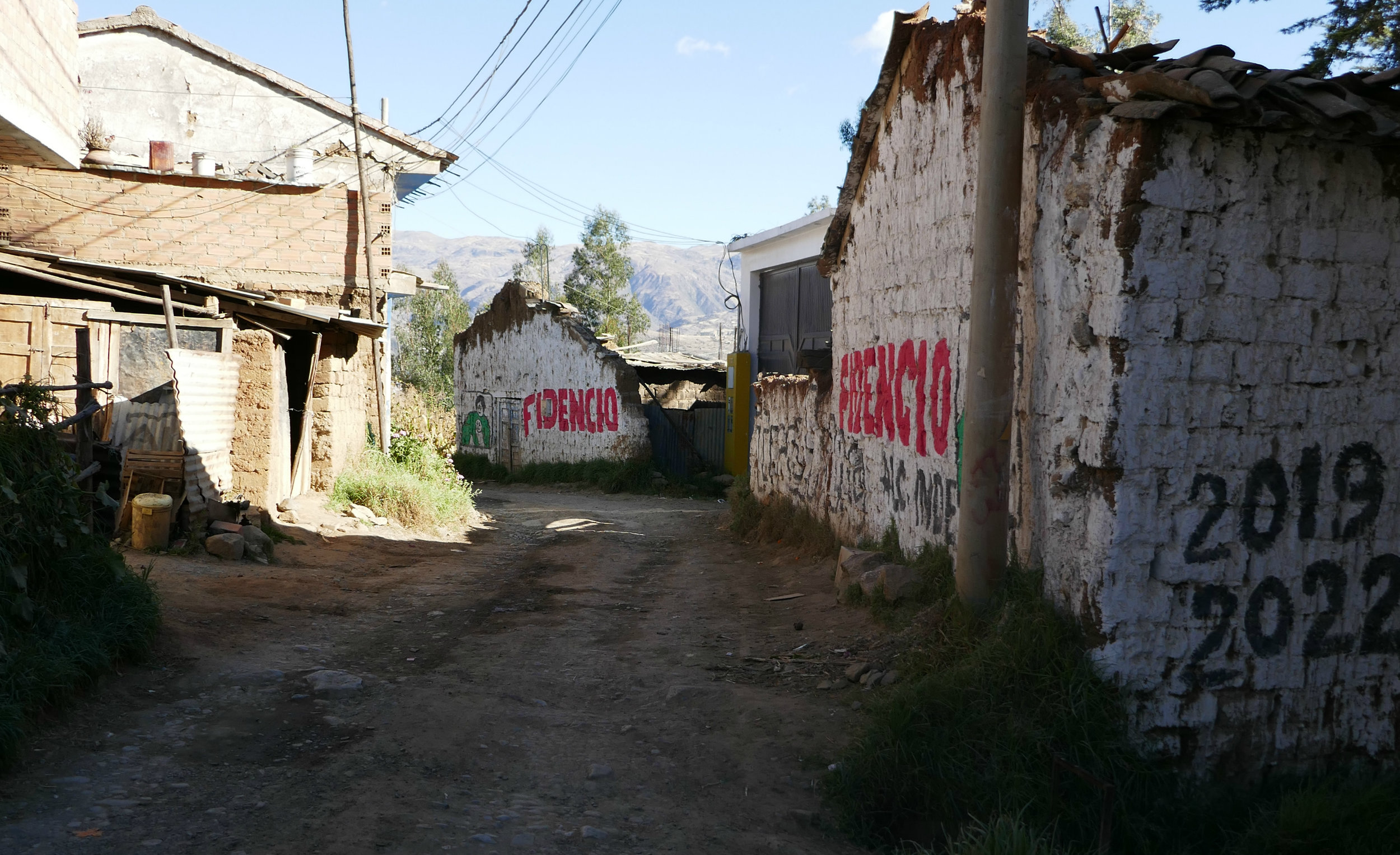 The dirt road of Calle de Mirador