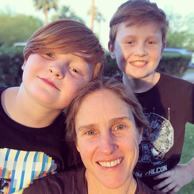 The mother in me sees and honors the mother in you🌹
🌹
🌹
🌹
I am so grateful for and to my mother @snmelzig ❤️ I am so grateful to receive the gift of being a mother to these two beautiful souls @losdosrojitos 💕💕 I am so grateful to the mother we