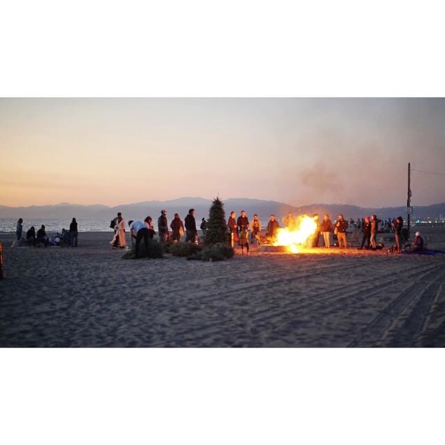 #tbt to The Annual Holiday Tree Burning 2020
.
January, 2020, I had the privilege of descending onto Dockweiler Beach to have a bonfire with friends. Little did we realize our firewood would be minuscule next to the UHaul trucks packed to the ceiling