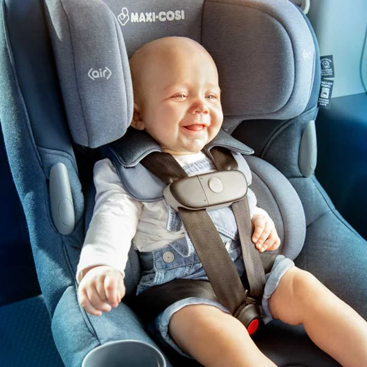 Baby in car seat 01.jpg