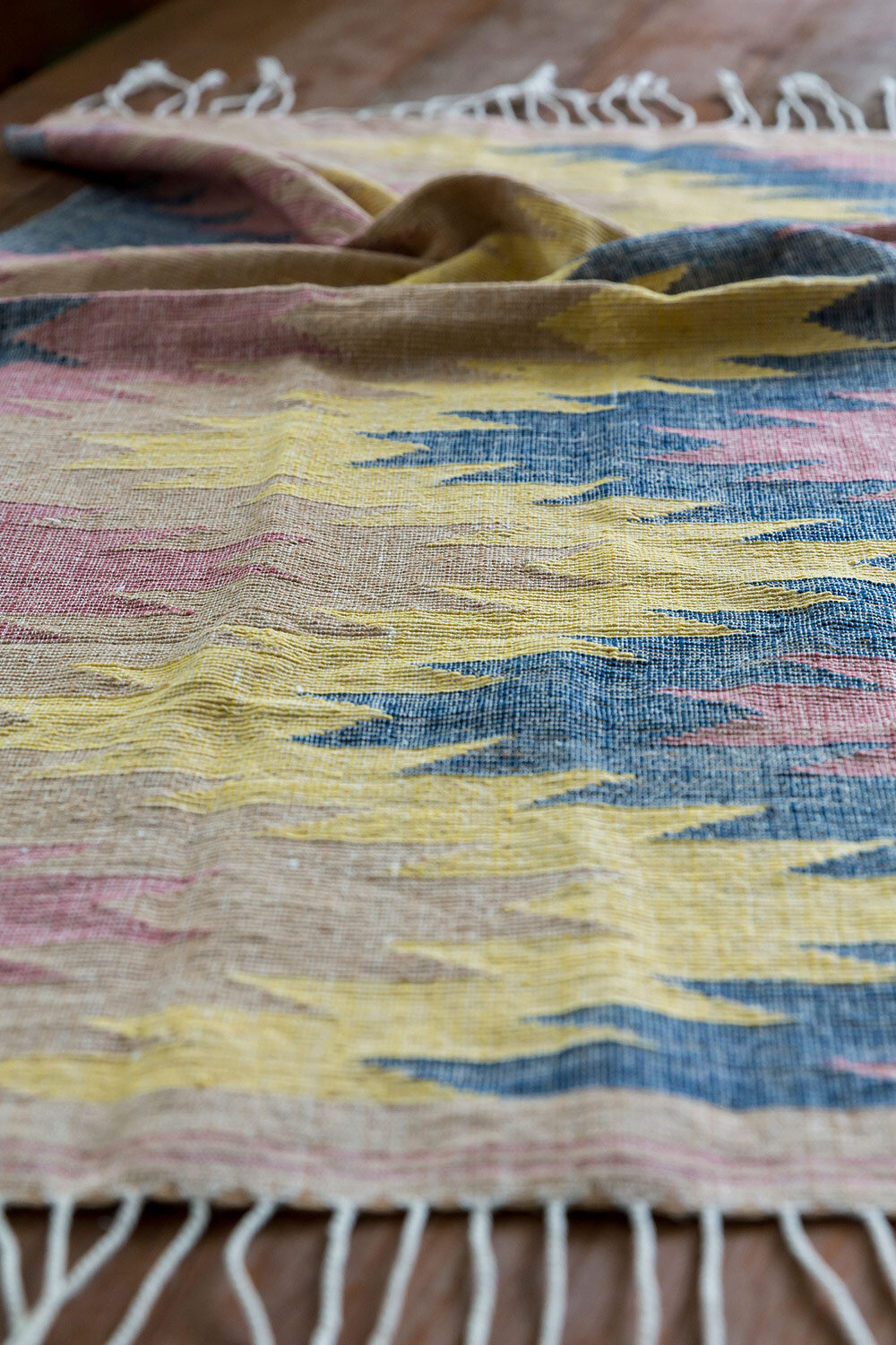 Tai Lue Star Burst Runner 