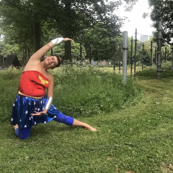 gate pose, aka Parighasana
