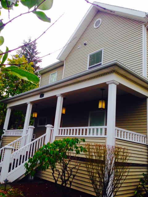 Front-Ext-Howell-House.jpg