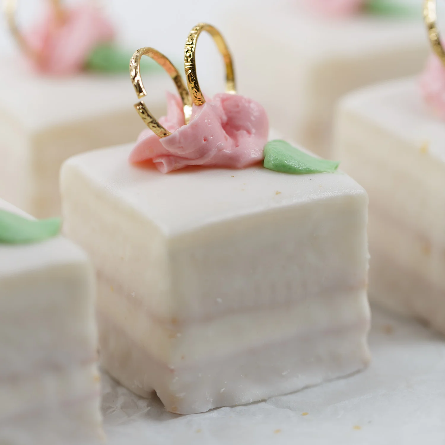 petit-four-3.jpg