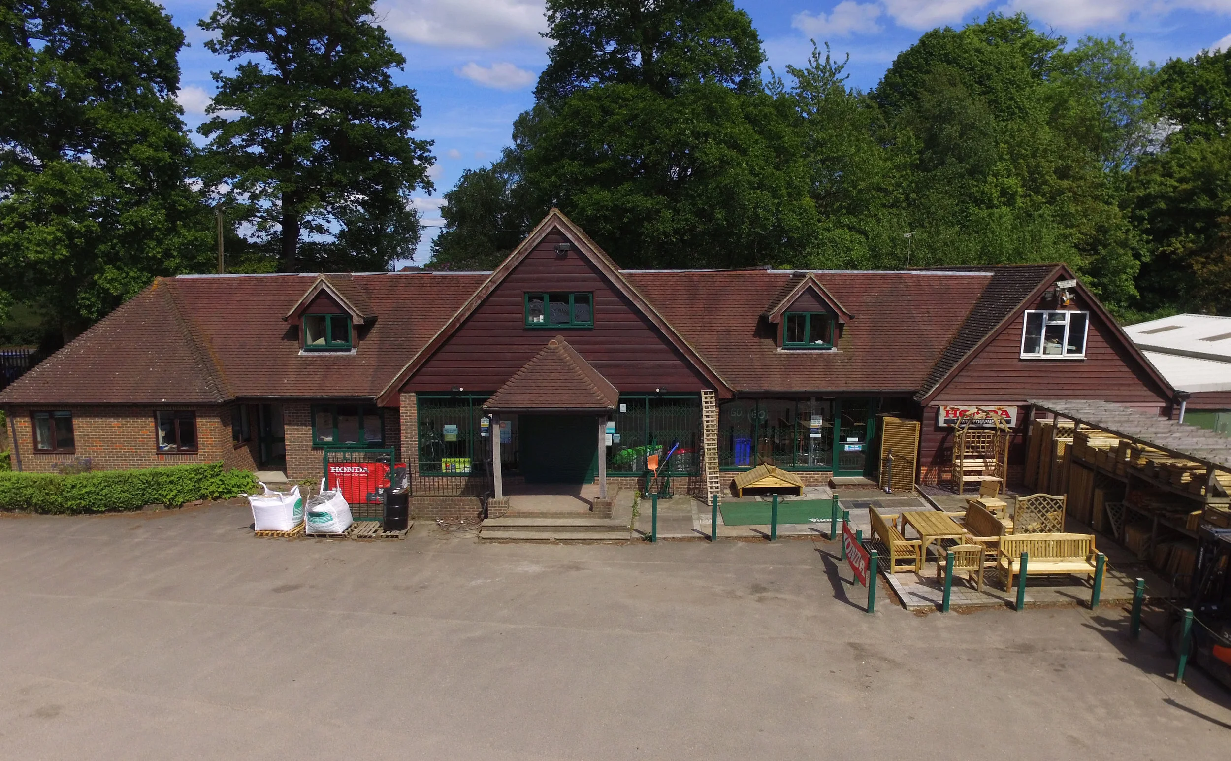 Contact-Horsham-Fencing.jpg