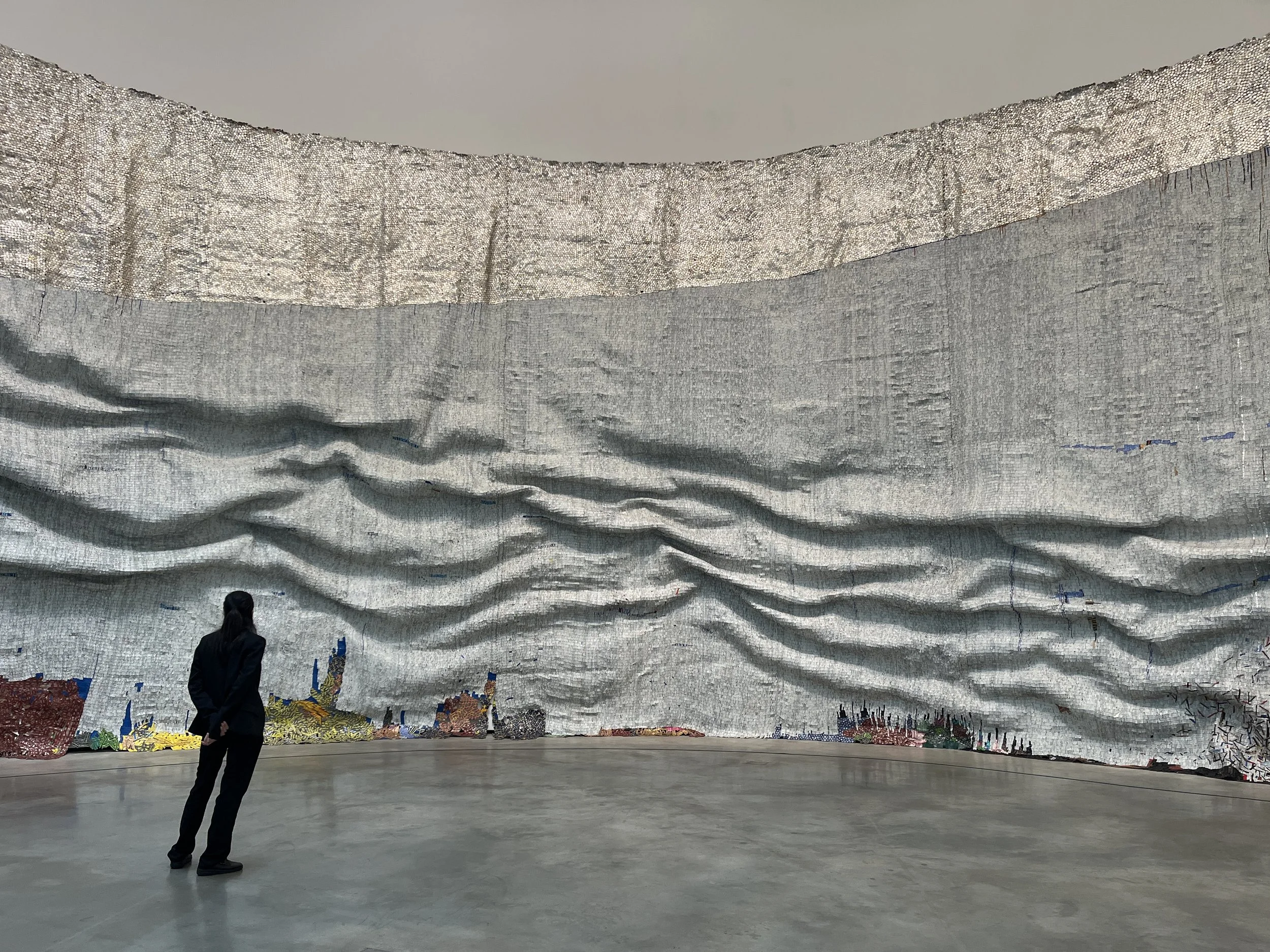 El Anatsui - Rising Sea 1998