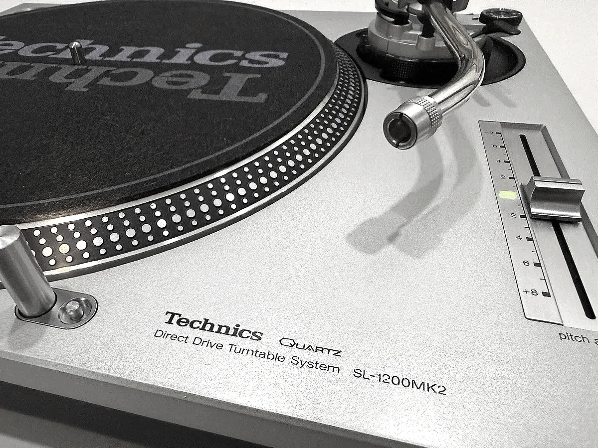 dj six grams