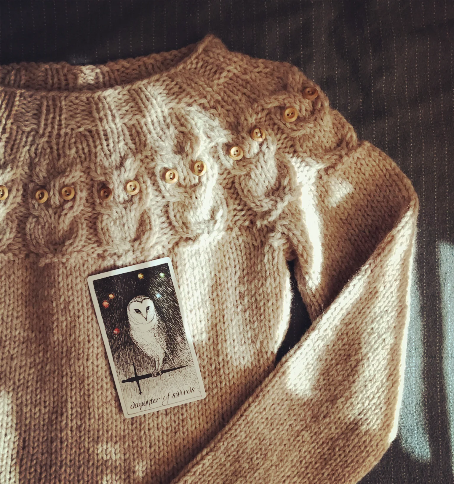 &nbsp;my recently-completed   o w l s &nbsp; jumper, which i named after  this tarot card &nbsp;.