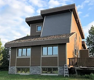 Siding: James Hardie Chestnut Brown Trim: James Hardie Khaki Brown