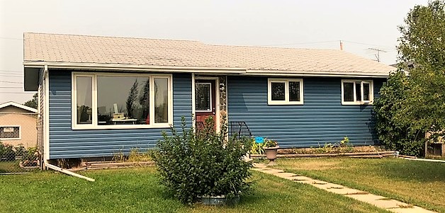 Vinyl Bungalow Renovation — Blue Jay Exterior Renovations