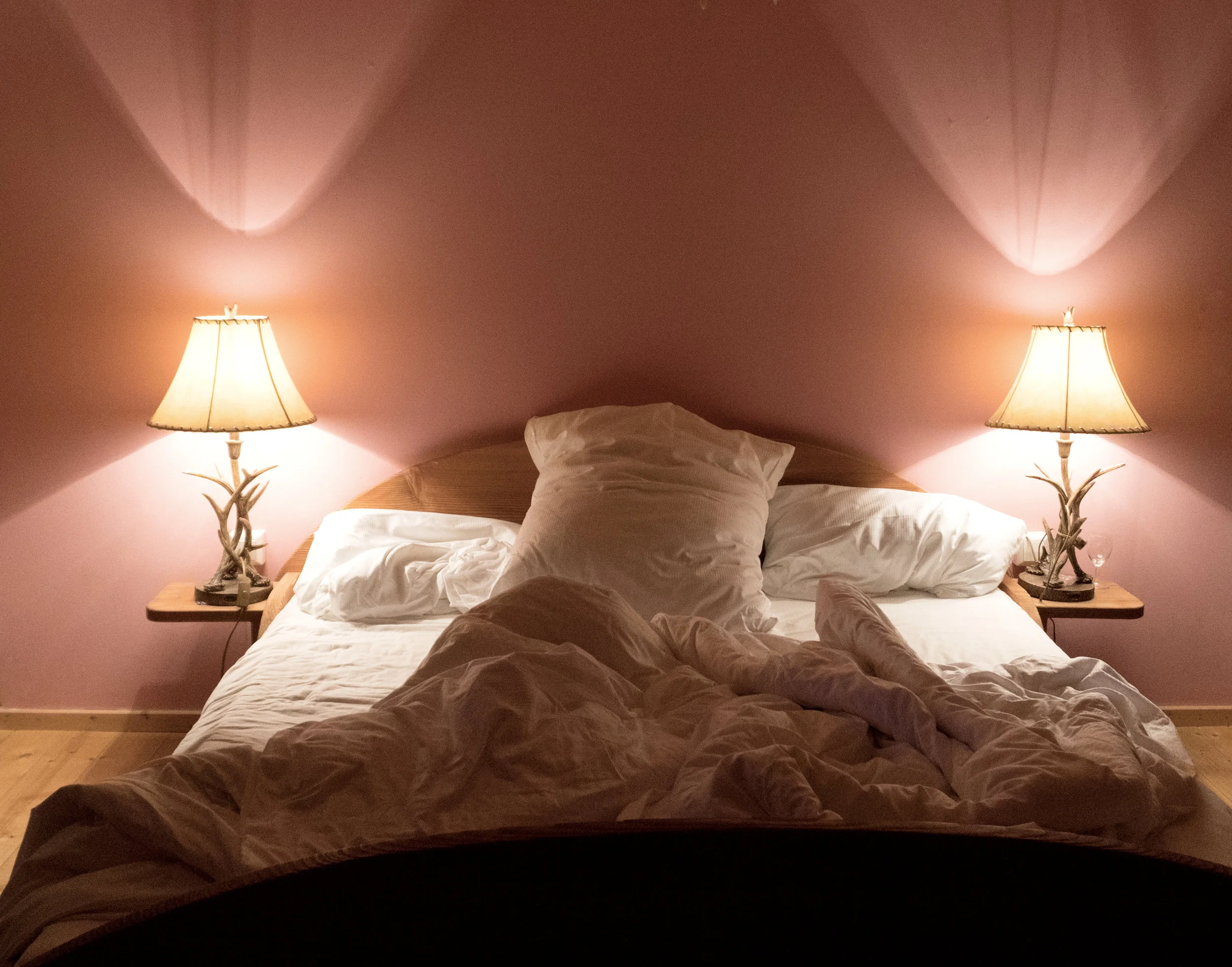 Chambre romantique dans un ancien relais de poste: auberge Rainhof Scheune à Kirchzarten.