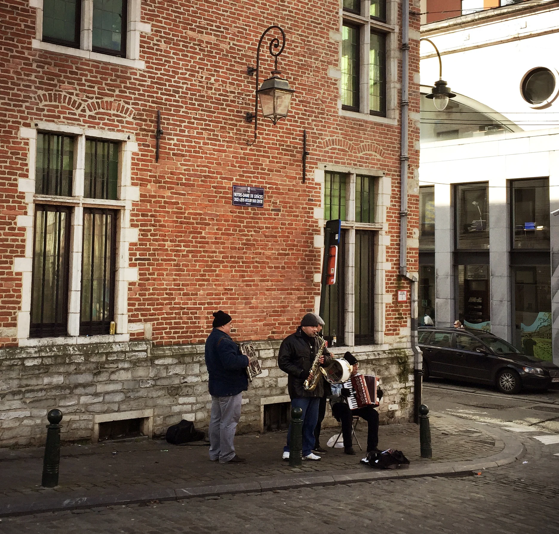 Bruxelles, musiciens de rue.jpg
