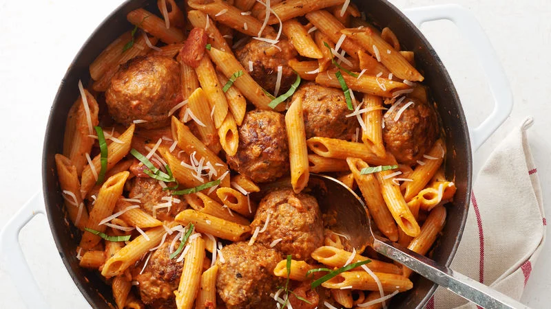 One-Pot Sausage Meatballs with Penne_Wong.jpg