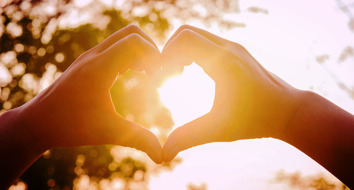 London-Medical-Centre-heart-hands-close-up.png