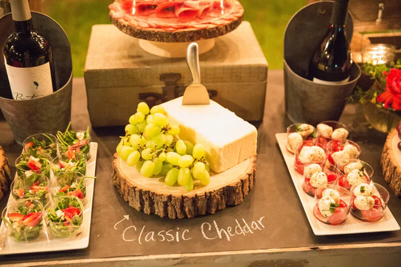 Cheese and Wine Rustic Party — Mint Event Design