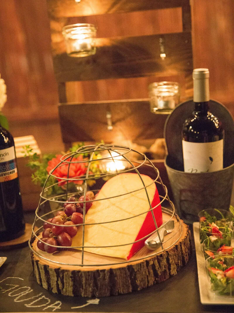 Cheese and Wine Rustic Party — Mint Event Design