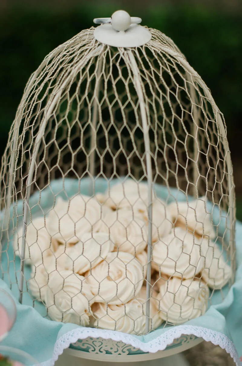 minteventdesigns.com+_+Mint+Event+Design+Party+Planning+_+Garden+Inspired+Bridal+Shower+_+Sincerely+Sarah+Photography+_+Vintage+Party+Details+_+(3).jpg