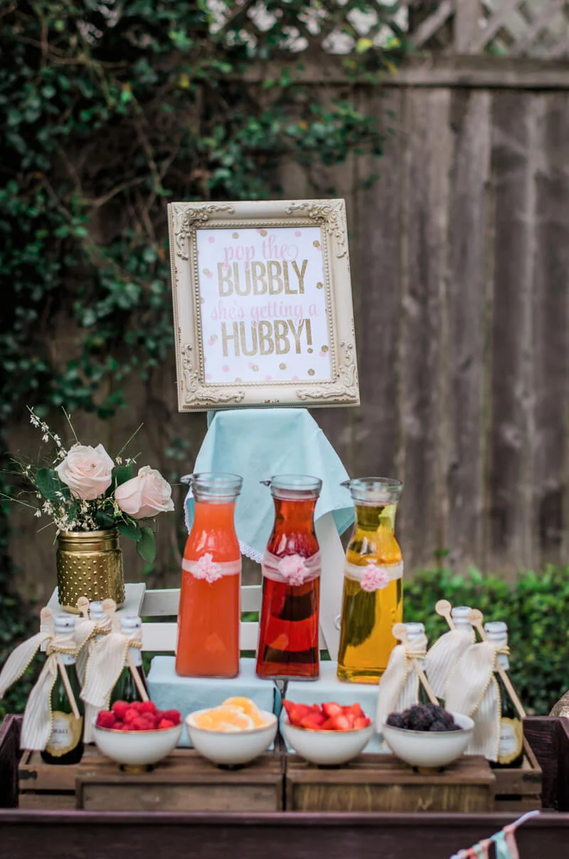 minteventdesigns.com+_+Mint+Event+Design+Party+Planning+_+Garden+Inspired+Bridal+Shower+_+Sincerely+Sarah+Photography+_+Vintage+Party+Details+_+(26).jpg