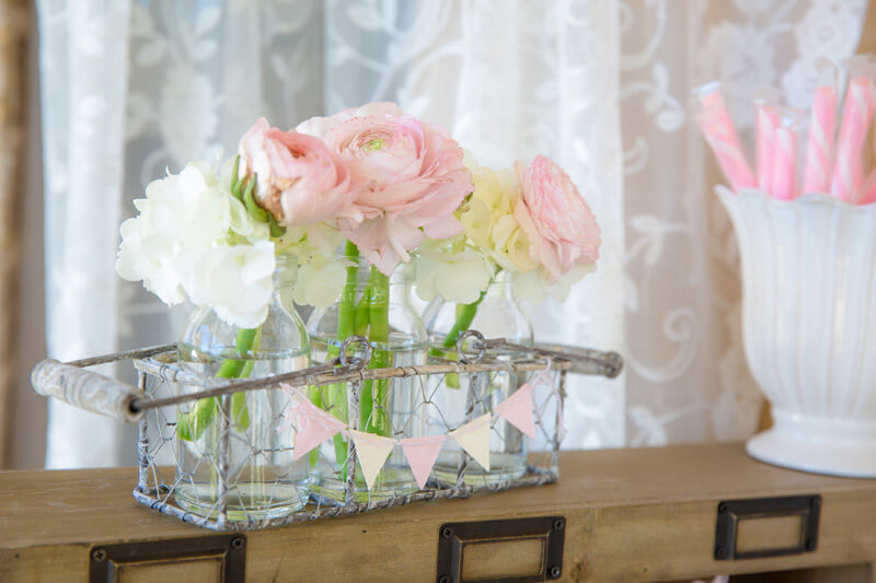 Vintage Wire Flower Holder