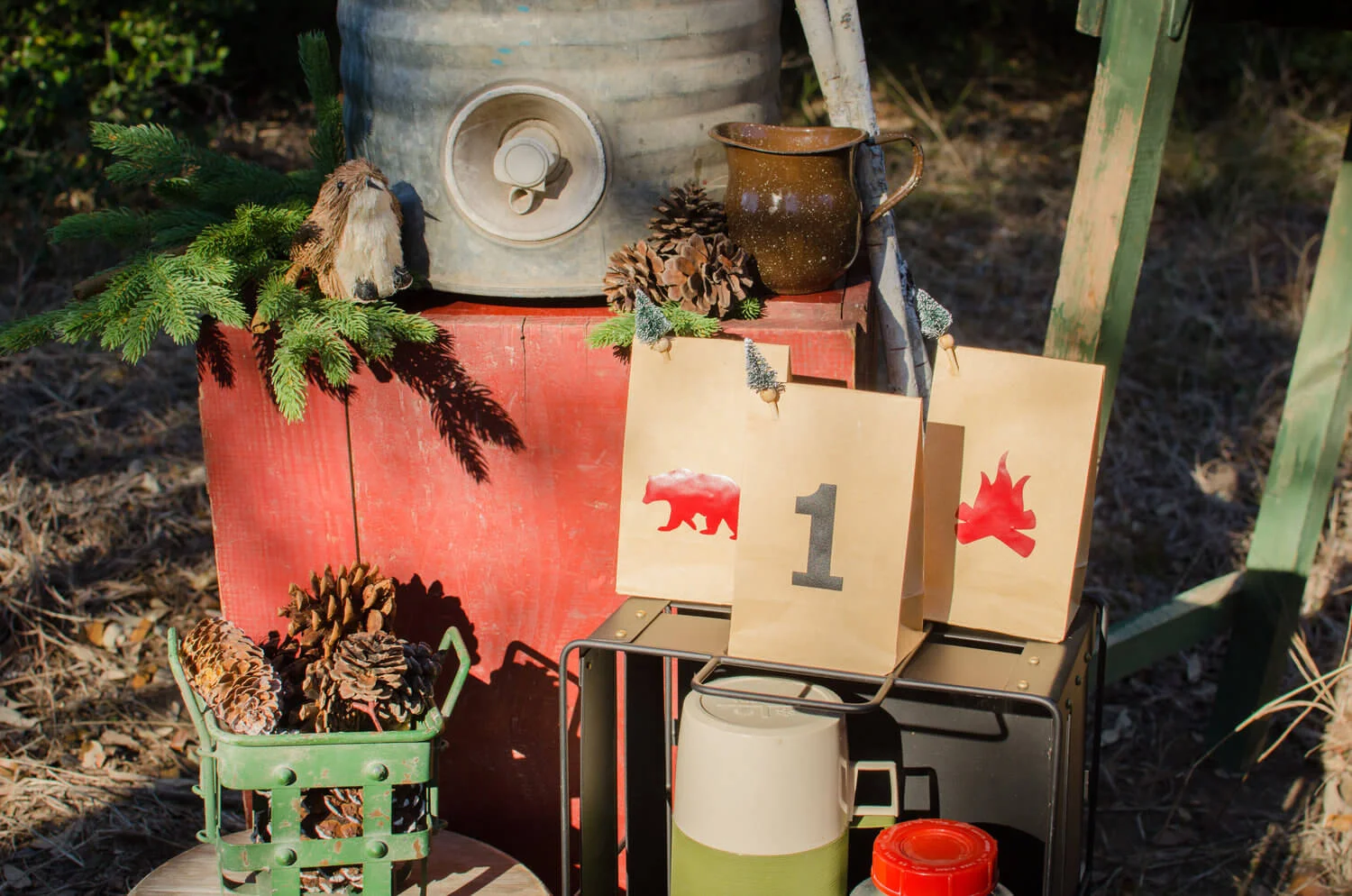 Lumberjack party decor / lumberjack party ideas / goodie bags for a lumberjack party / winter party ideas for boys / styled by Carolina from MINT Event Design / www.minteventdesign.com