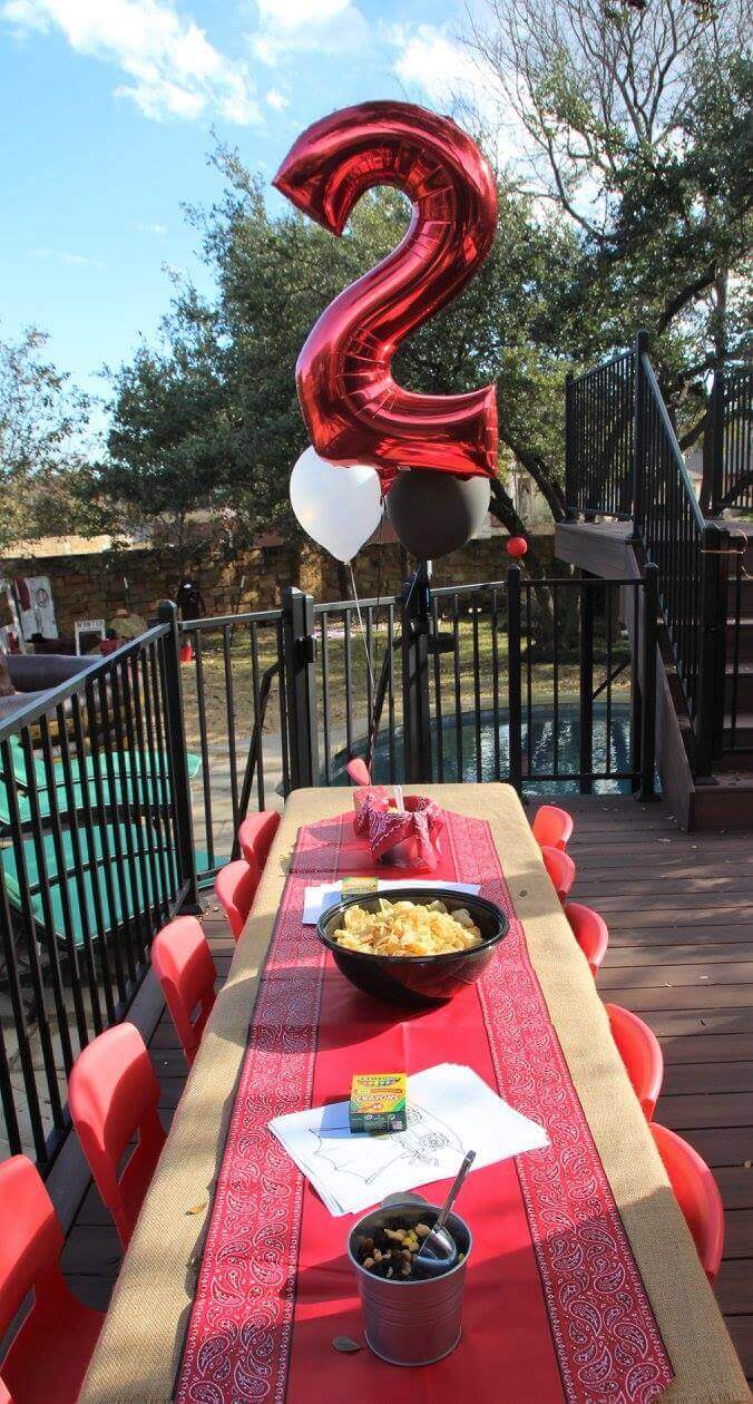 Cowboy Birthday Party Tablescape Ideas