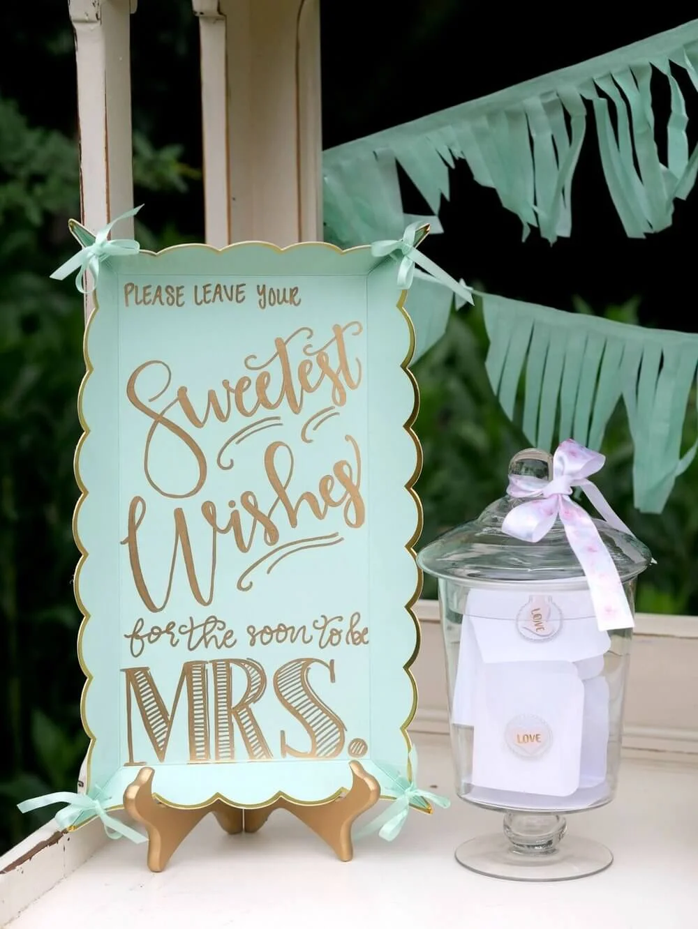 French Cottage Bridal Shower Ideas / Outdoor Bridal Shower ideas and decor / Pastel colors Bridal Shower Ideas / Card Station wedding / Shabby Chic Bridal Shower Ideas / Sweetest Wishes to the soon to be Mrs / Card Station for Baby Shower / Styled by Carolina from MINT Event Design / www.minteventdesign.com