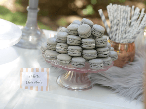 Who doesn't love macarons!? Love the different colors and mixture of textures on this dessert table!